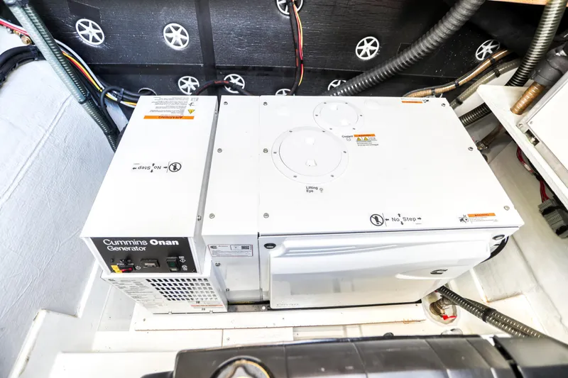 Hawkeye Yacht Photos Pics 