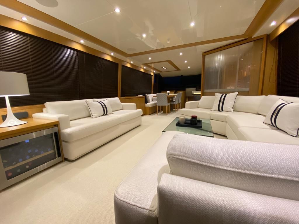 2015 Princess 73 