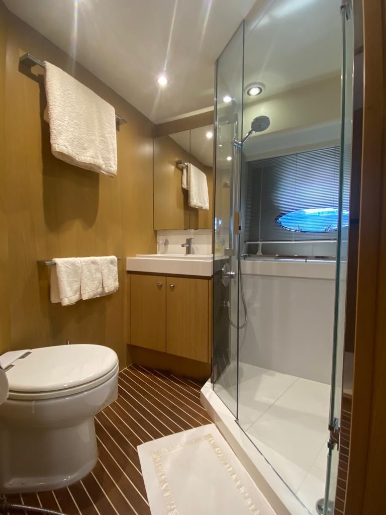 2015 Princess 73 