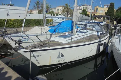 1981 Dufour 35