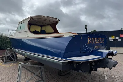 Hinckley Picnic Boat 36EP