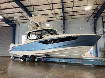 2022 41' Boston Whaler-405 Conquest Belleair, FL, US