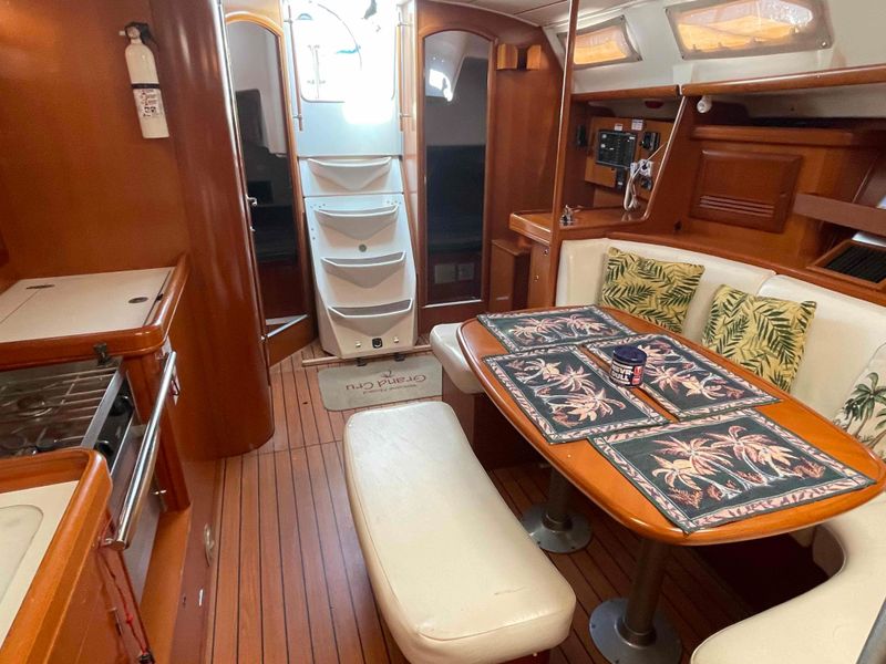 2006 Beneteau 393