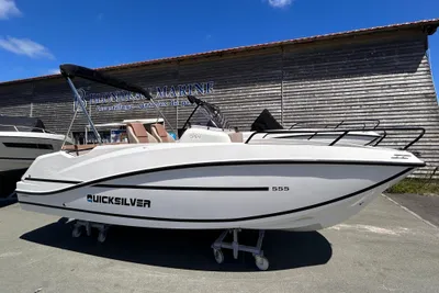 2025 Quicksilver 555 Open