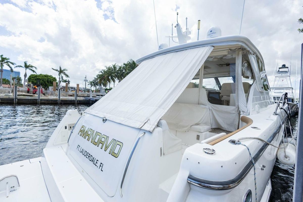2000 Tiara Yachts 52 