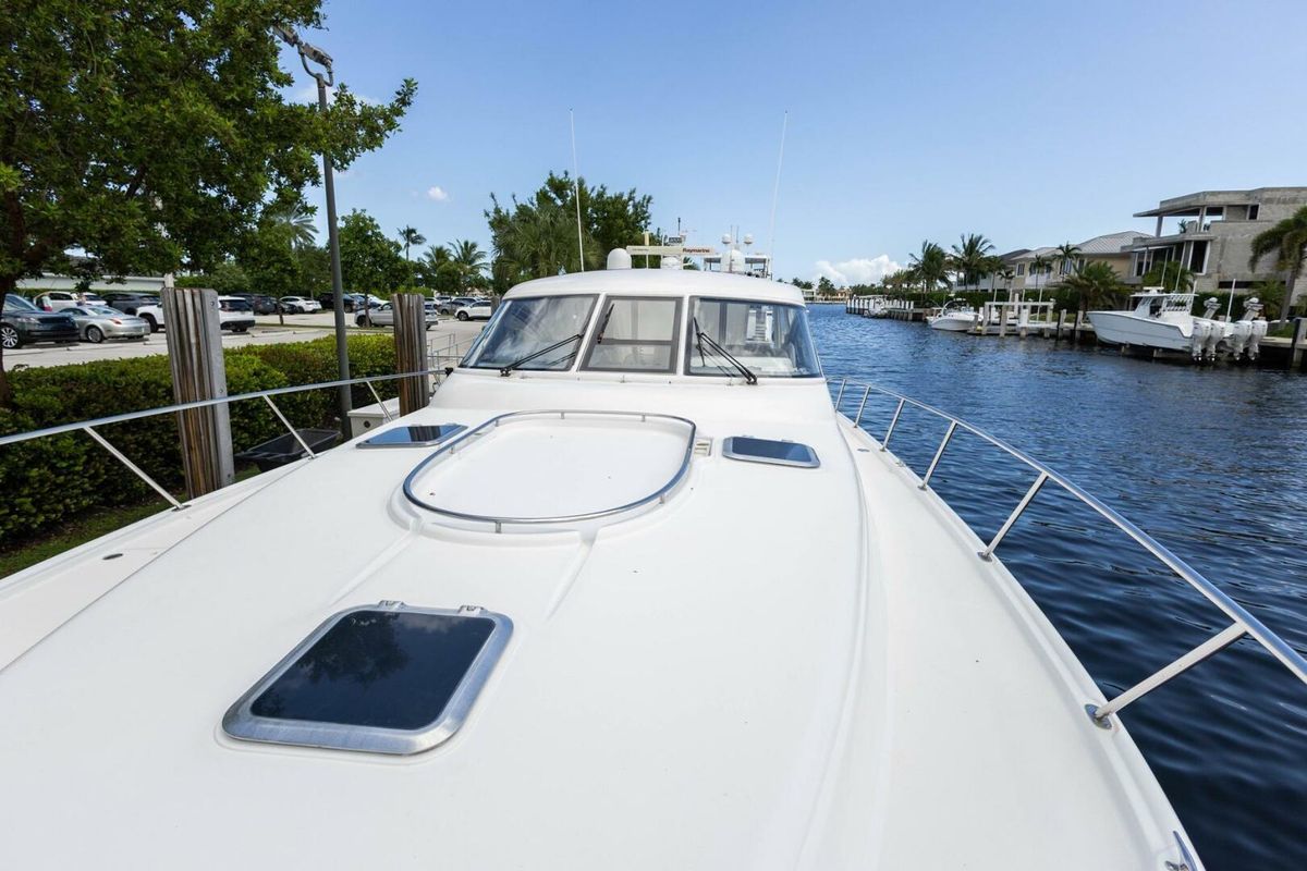 2000 Tiara Yachts 52 