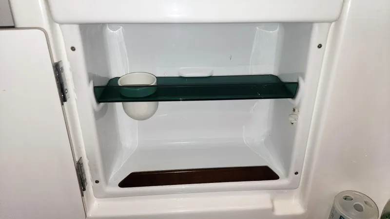 Tantalus Yacht Photos Pics 