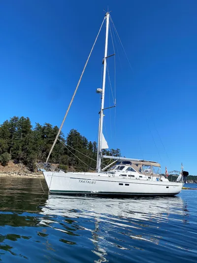 Tantalus Yacht Photos Pics 