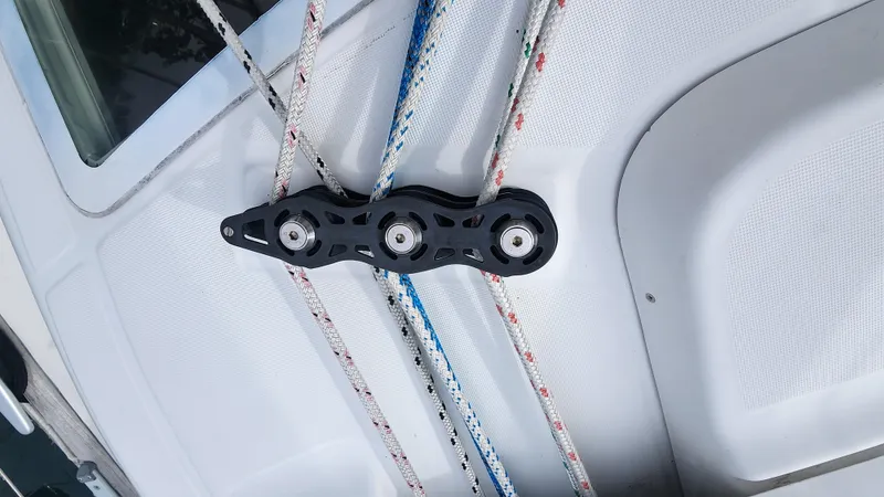 Tantalus Yacht Photos Pics 