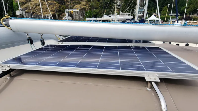 Tantalus Yacht Photos Pics 