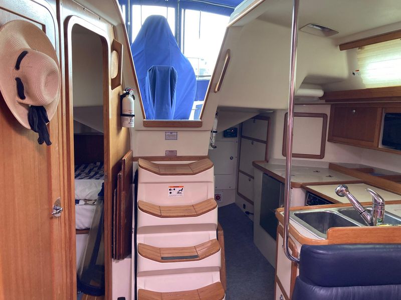 2007 Catalina 42