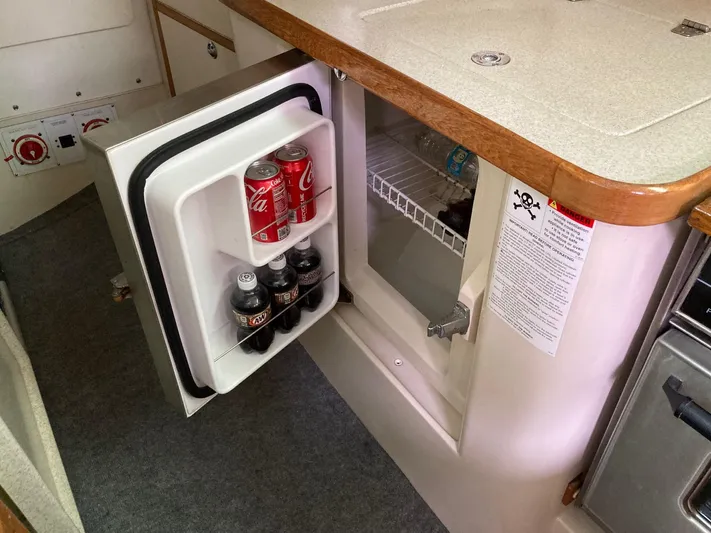 Waves Of Grace Yacht Photos Pics 