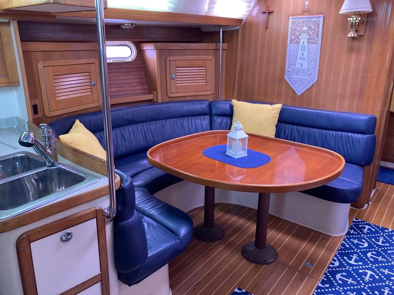 2007 Catalina 42