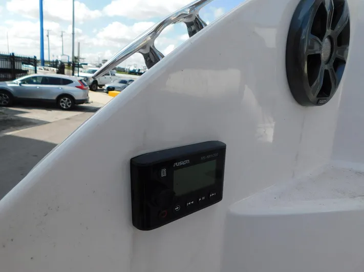 Island Hoppin Yacht Photos Pics 