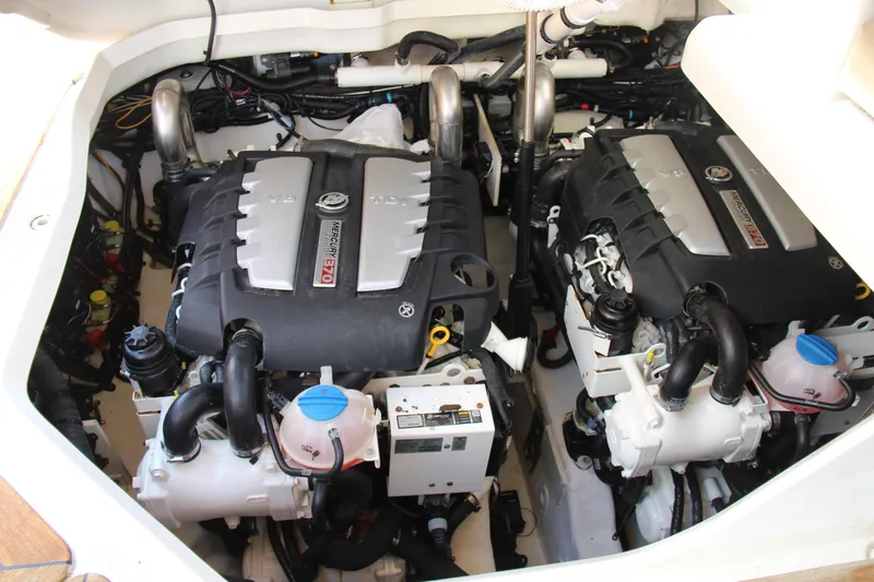  Yacht Photos Pics Engine compartment of a 2019 Sea Ray SLX 400 boat, featuring dual engines.