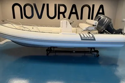 Novurania DL 550