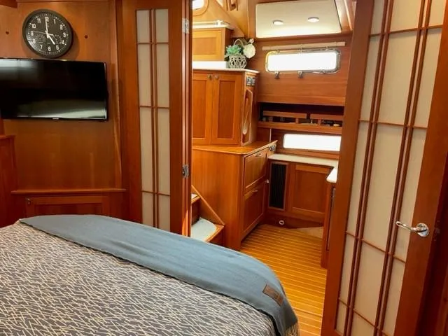 Angelia Sue Yacht Photos Pics 