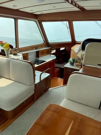 Angelia Sue Yacht Photos Pics 