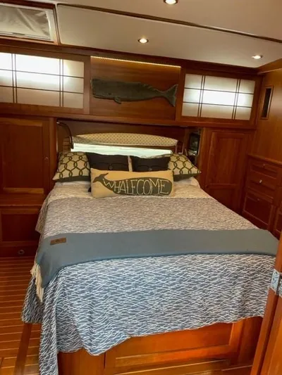 Angelia Sue Yacht Photos Pics 