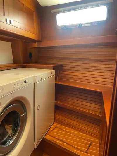 Angelia Sue Yacht Photos Pics 