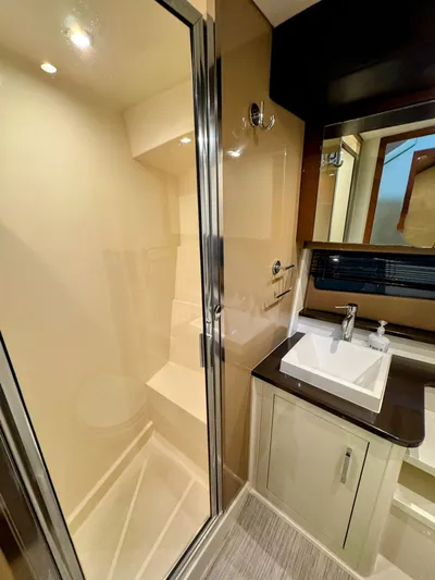 R&r Yacht Photos Pics 