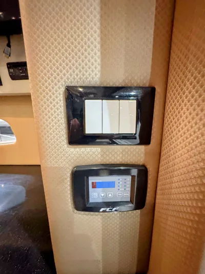 R&r Yacht Photos Pics 