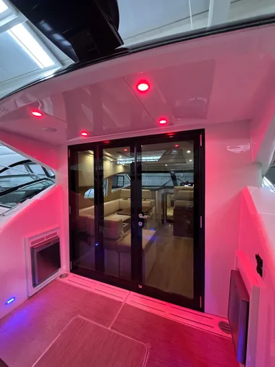 R&r Yacht Photos Pics 