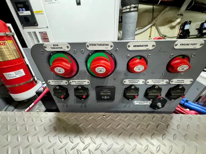 R&r Yacht Photos Pics 