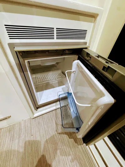 R&r Yacht Photos Pics 