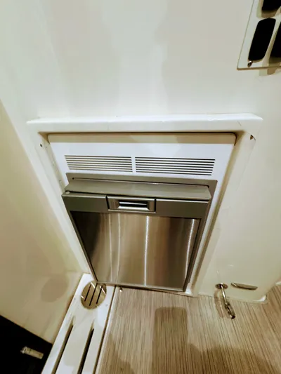 R&r Yacht Photos Pics 