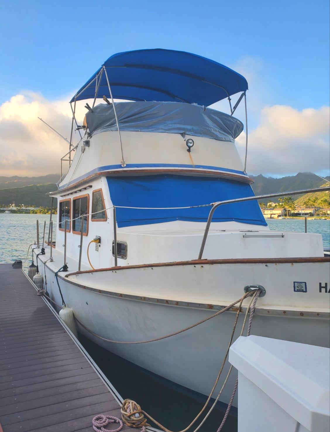 1979 Cheoy Lee Sedan Flybridge Trawler Trawler for sale - YachtWorld