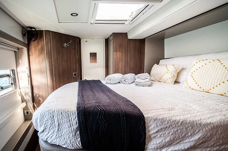 Cocktails And Dreams Yacht Photos Pics Bali 5.4 master cabin