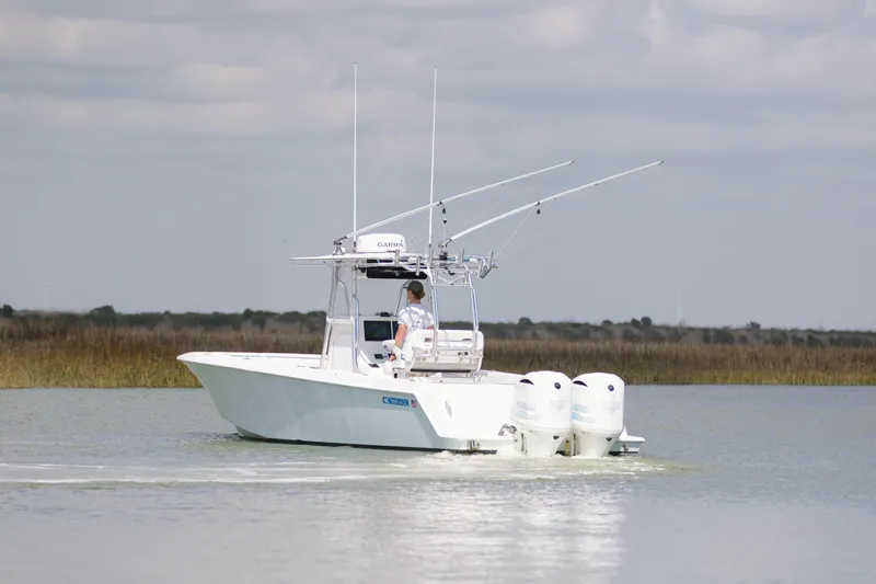  Yacht Photos Pics 32 Contender 32ST- Profile