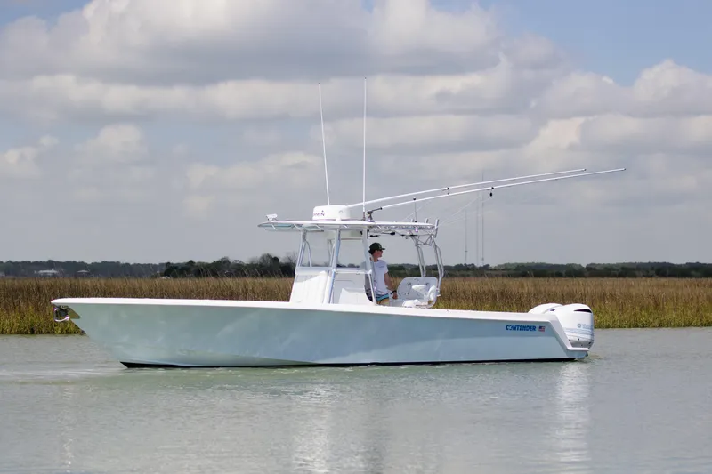  Yacht Photos Pics 32 Contender 32ST- Profile