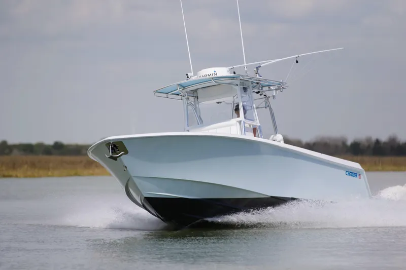  Yacht Photos Pics 32 Contender 32ST- Profile