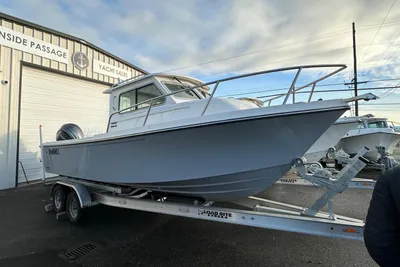 Parker 2420 Sport Cabin