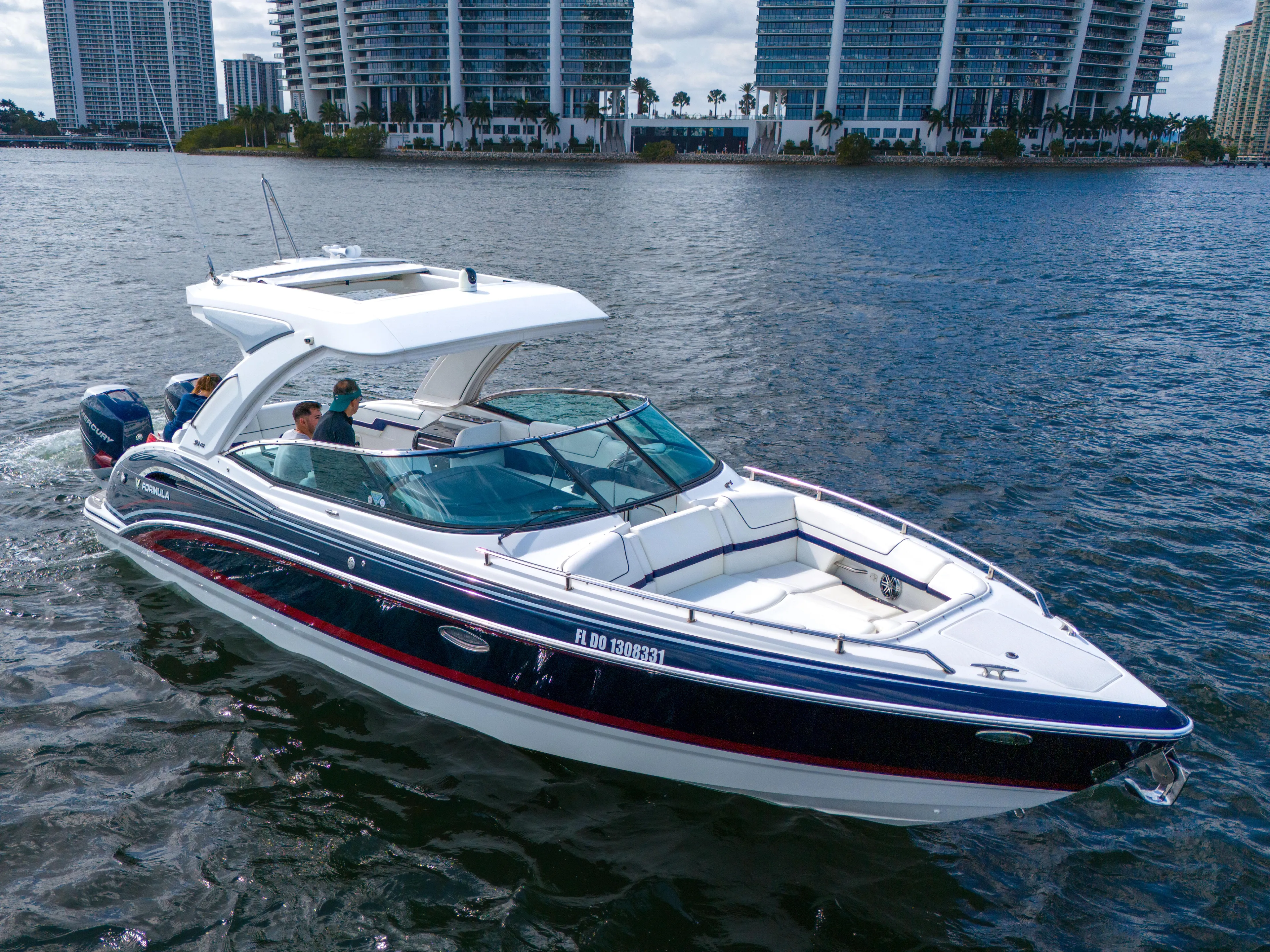 Formula 310 Bowrider