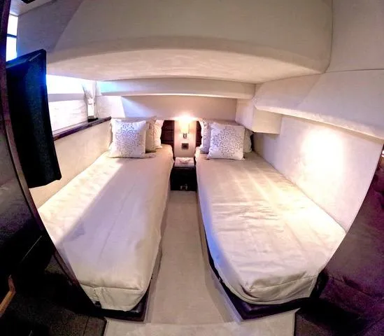 Docside Yacht Photos Pics Interior of 2021 Galeon 430 HTC yacht with twin beds and ambient lighting.