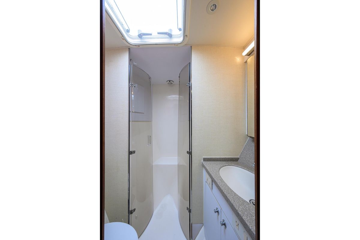 2001 Ocean Yachts 56 