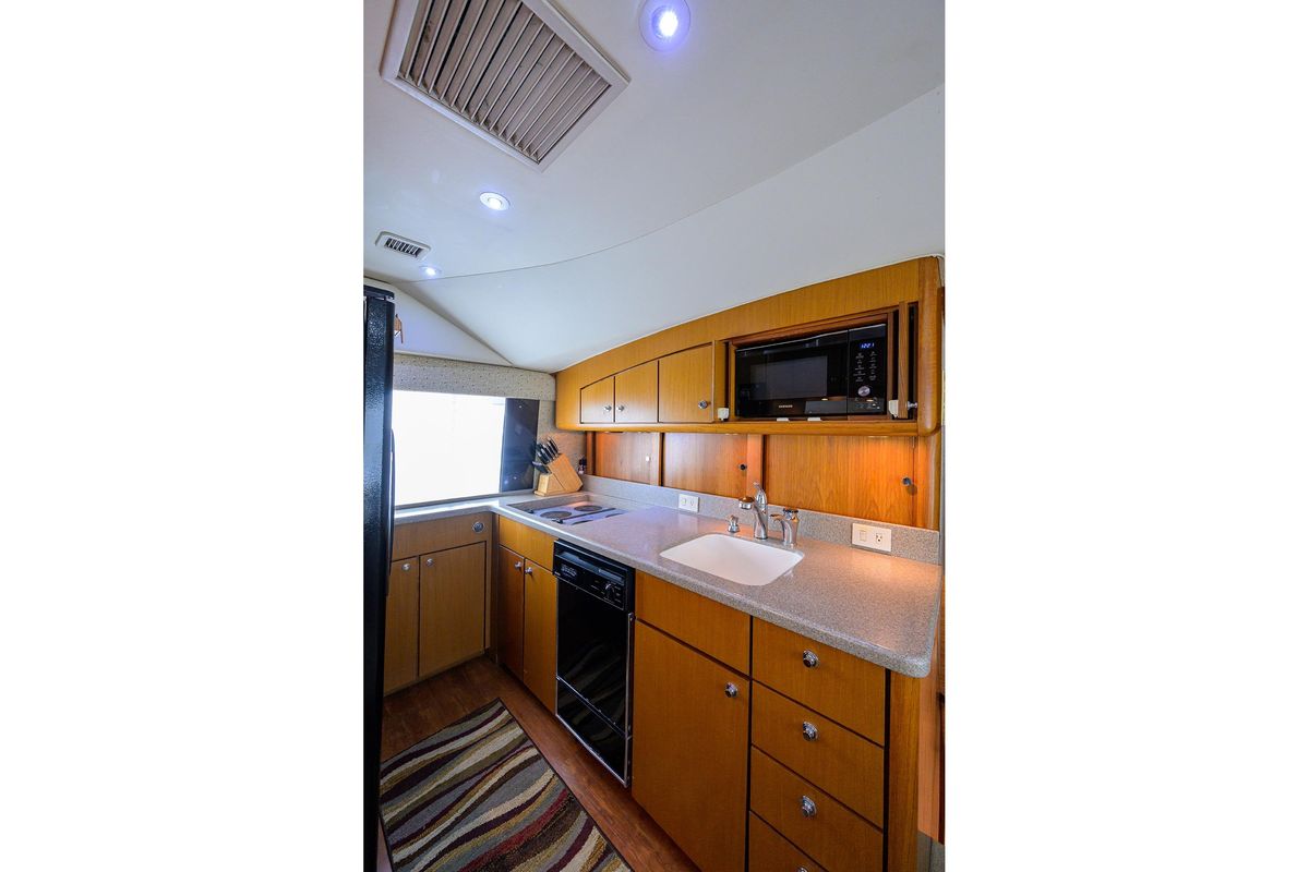 2001 Ocean Yachts 56 