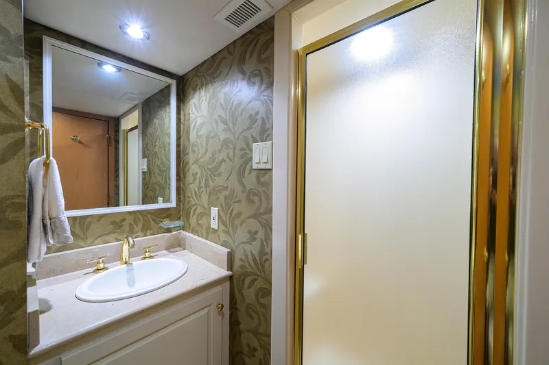 Business Trip 2 Yacht Photos Pics 