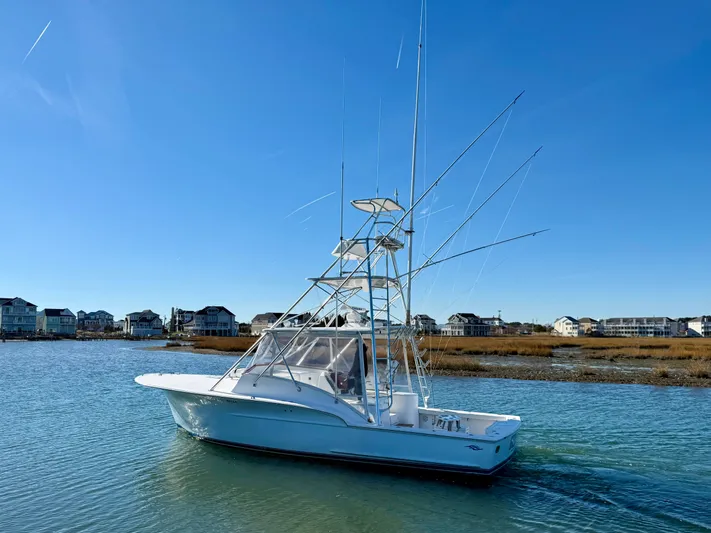 Bella Yacht Photos Pics 