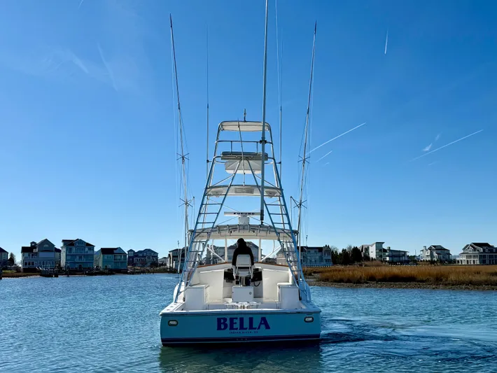 Bella Yacht Photos Pics 