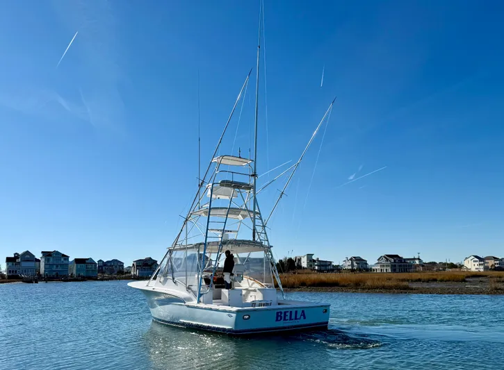 Bella Yacht Photos Pics 