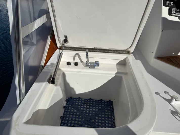 Bella Yacht Photos Pics 