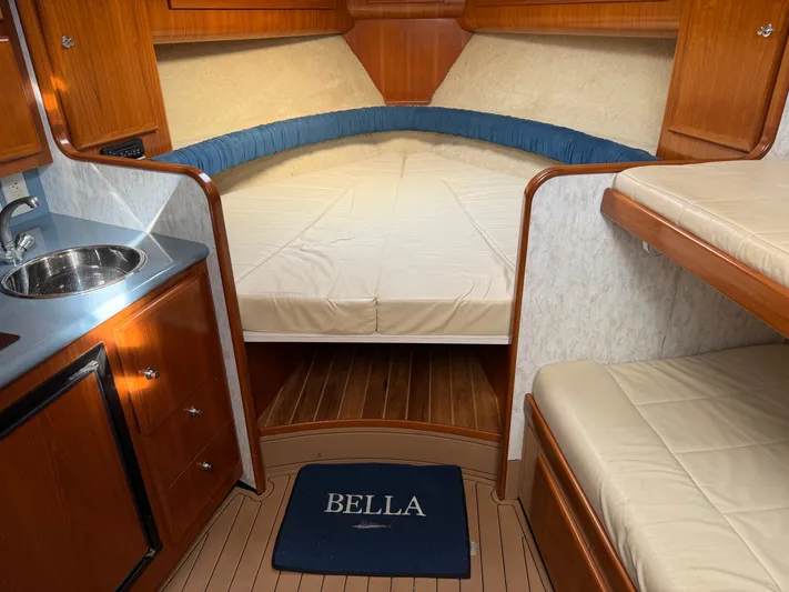 Bella Yacht Photos Pics 