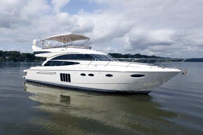 2012 60' Princess Yachts-60 Washington, DC, US