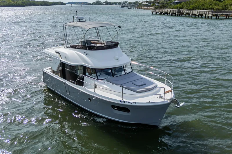 Ashokan Yacht Photos Pics 2022 Beneteau Swift Trawler 35 cruising on a scenic waterway.