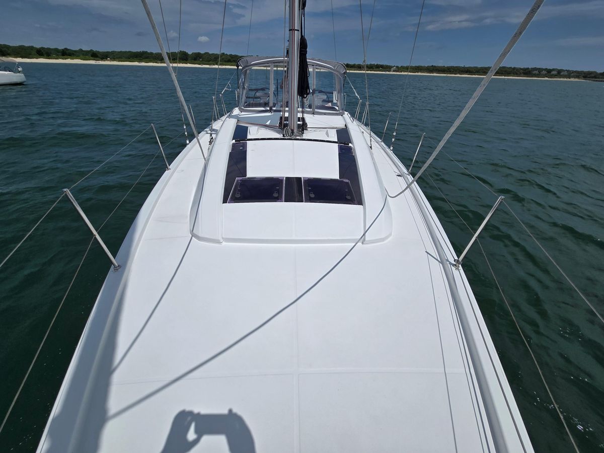 2019 Beneteau 46 
