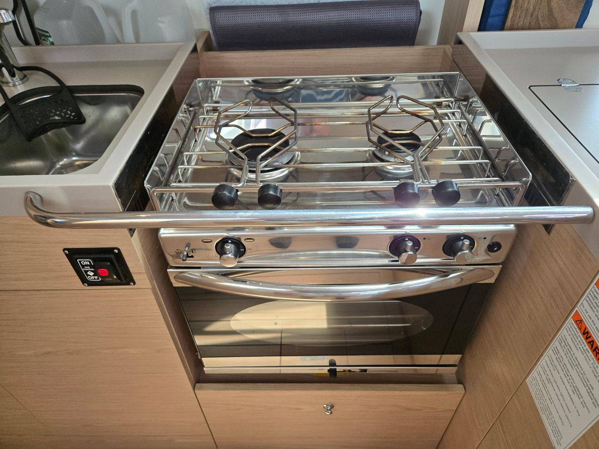 2019 Beneteau 46 